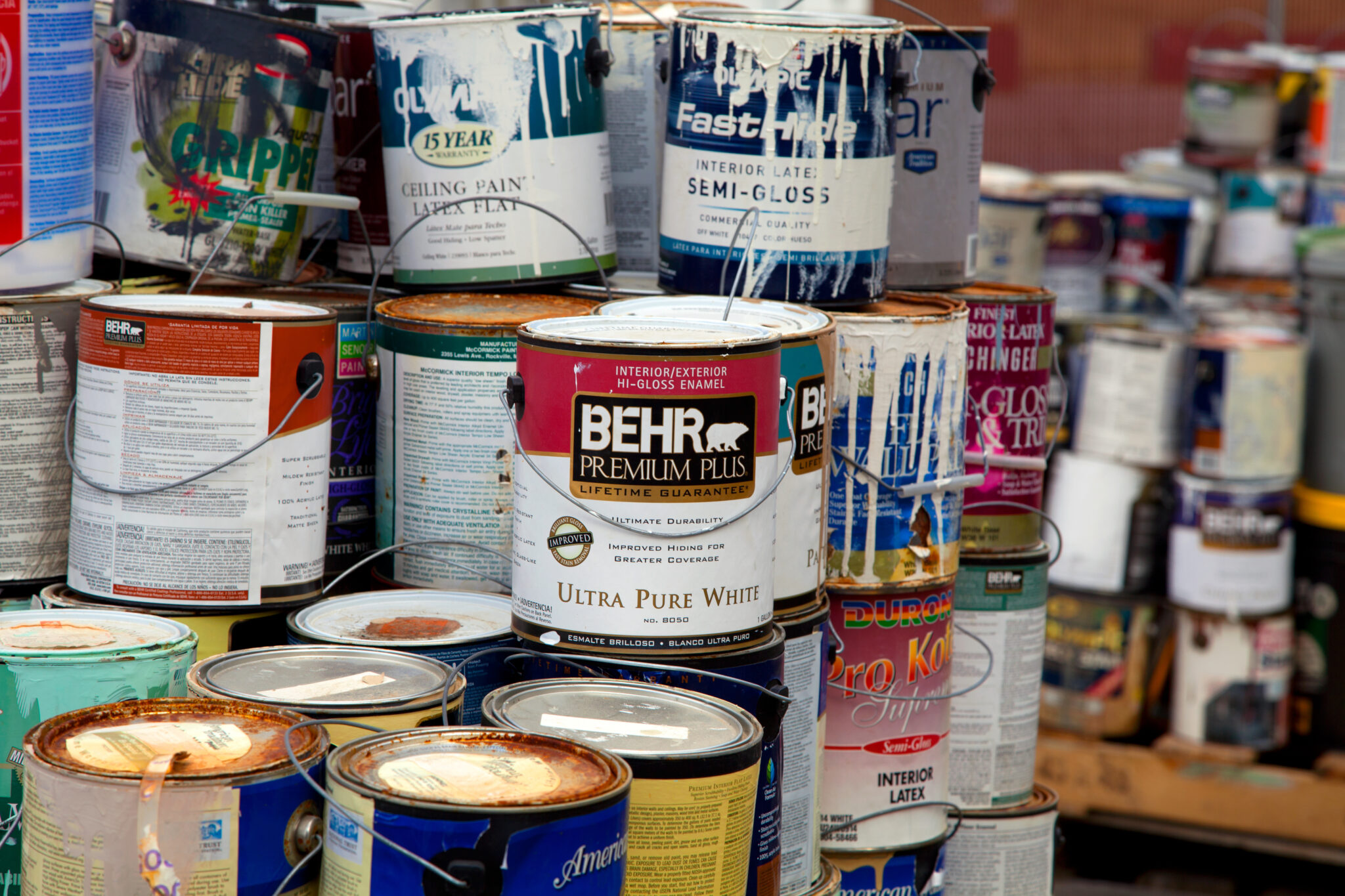 Can You Put Oil-Based Paint or Primer Over Latex? (Why You Shouldn’t ...
